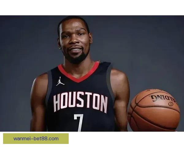 杜兰特末节与队友畅聊大笑轻松终结老鹰11连胜贡献25分6篮板